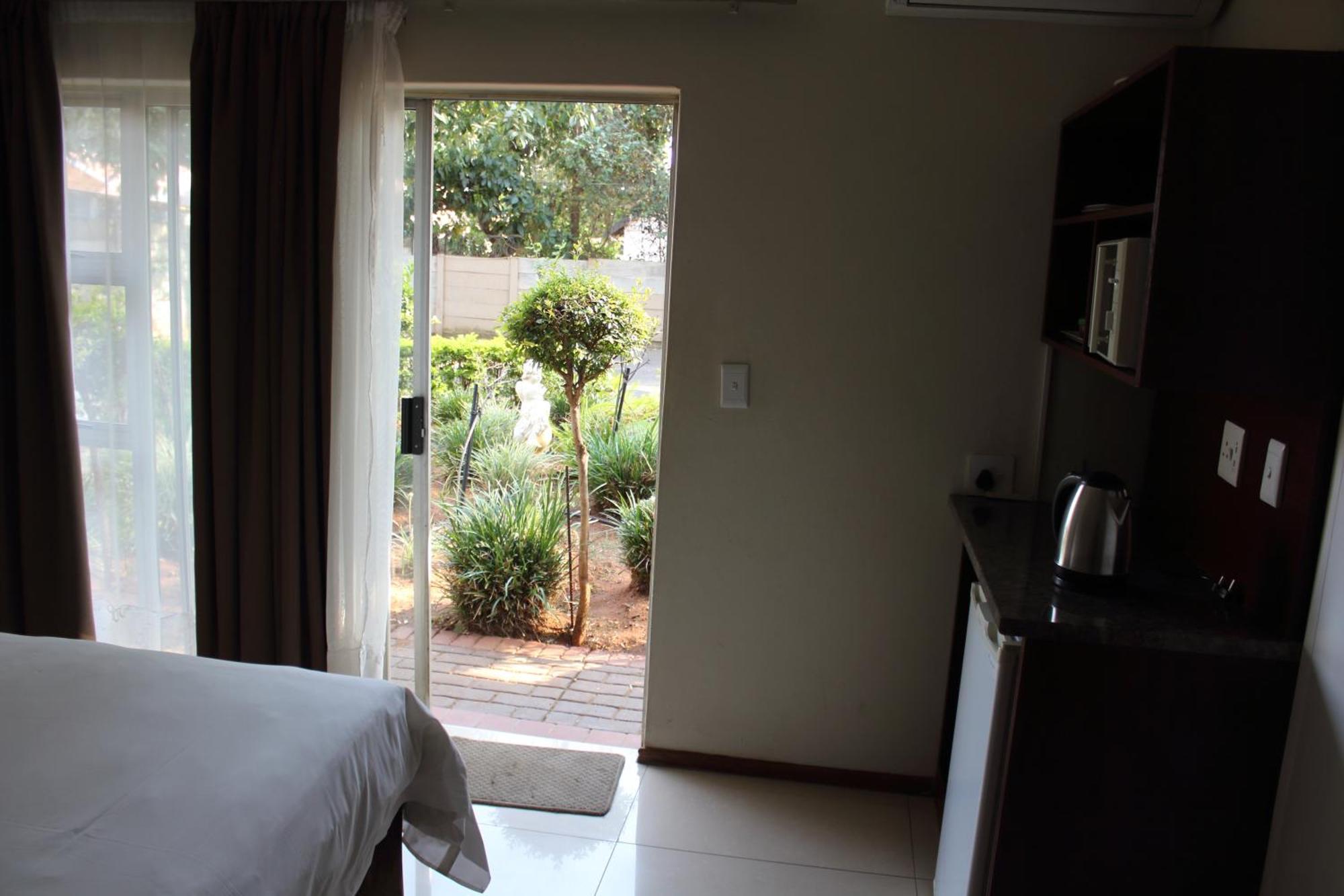 פרטוריה Purple Olive Guest House מראה חיצוני תמונה