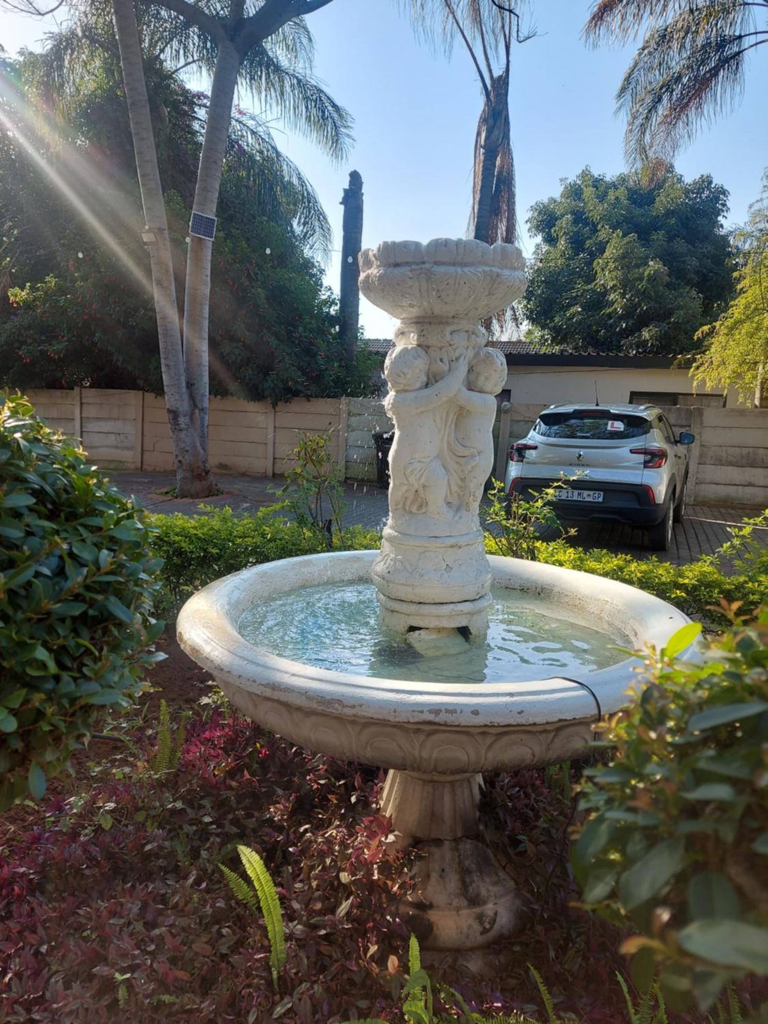 פרטוריה Purple Olive Guest House מראה חיצוני תמונה