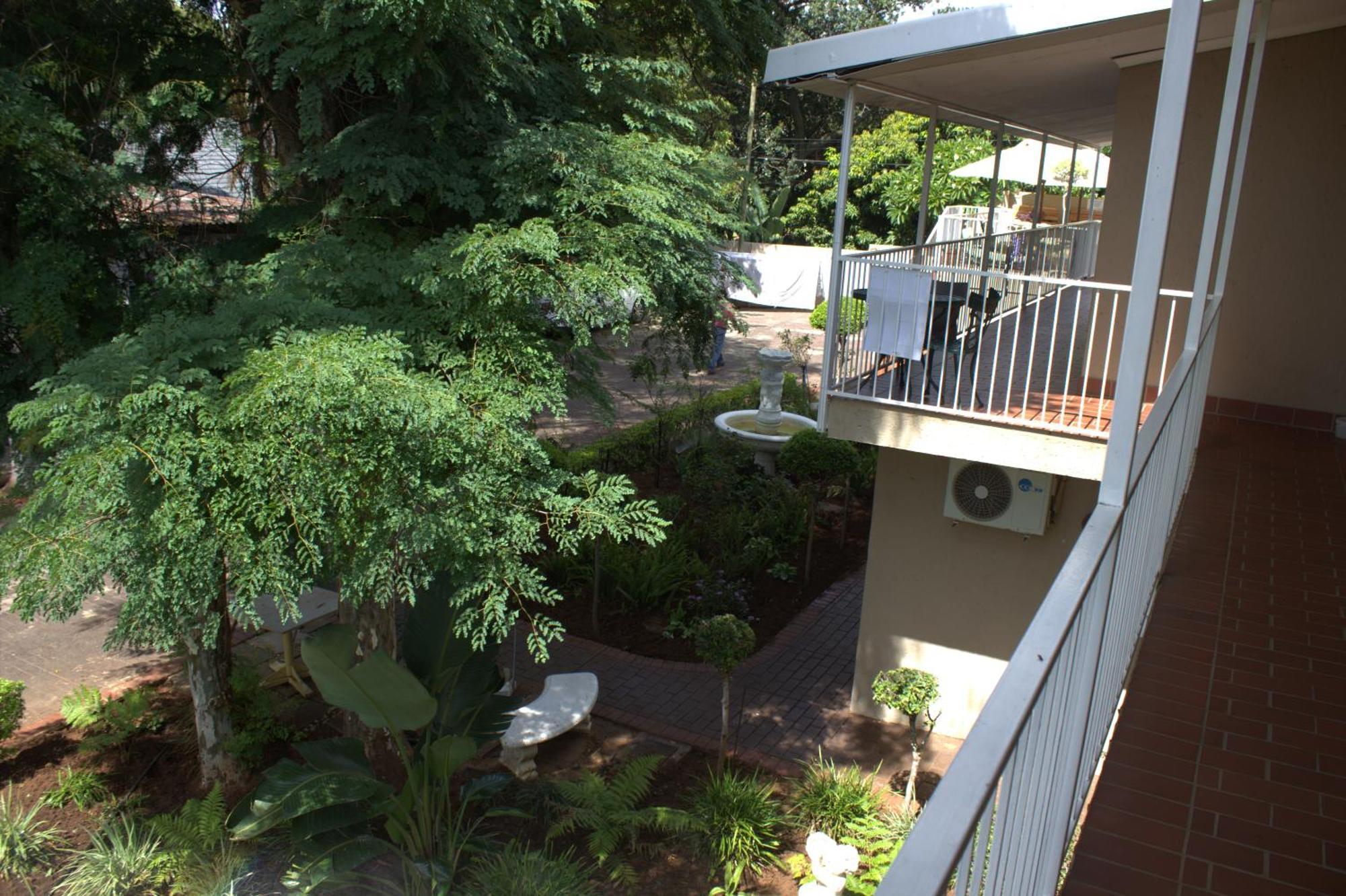 פרטוריה Purple Olive Guest House מראה חיצוני תמונה