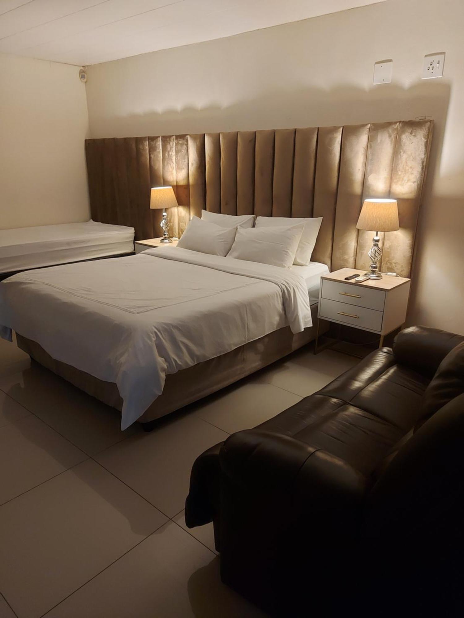 פרטוריה Purple Olive Guest House מראה חיצוני תמונה